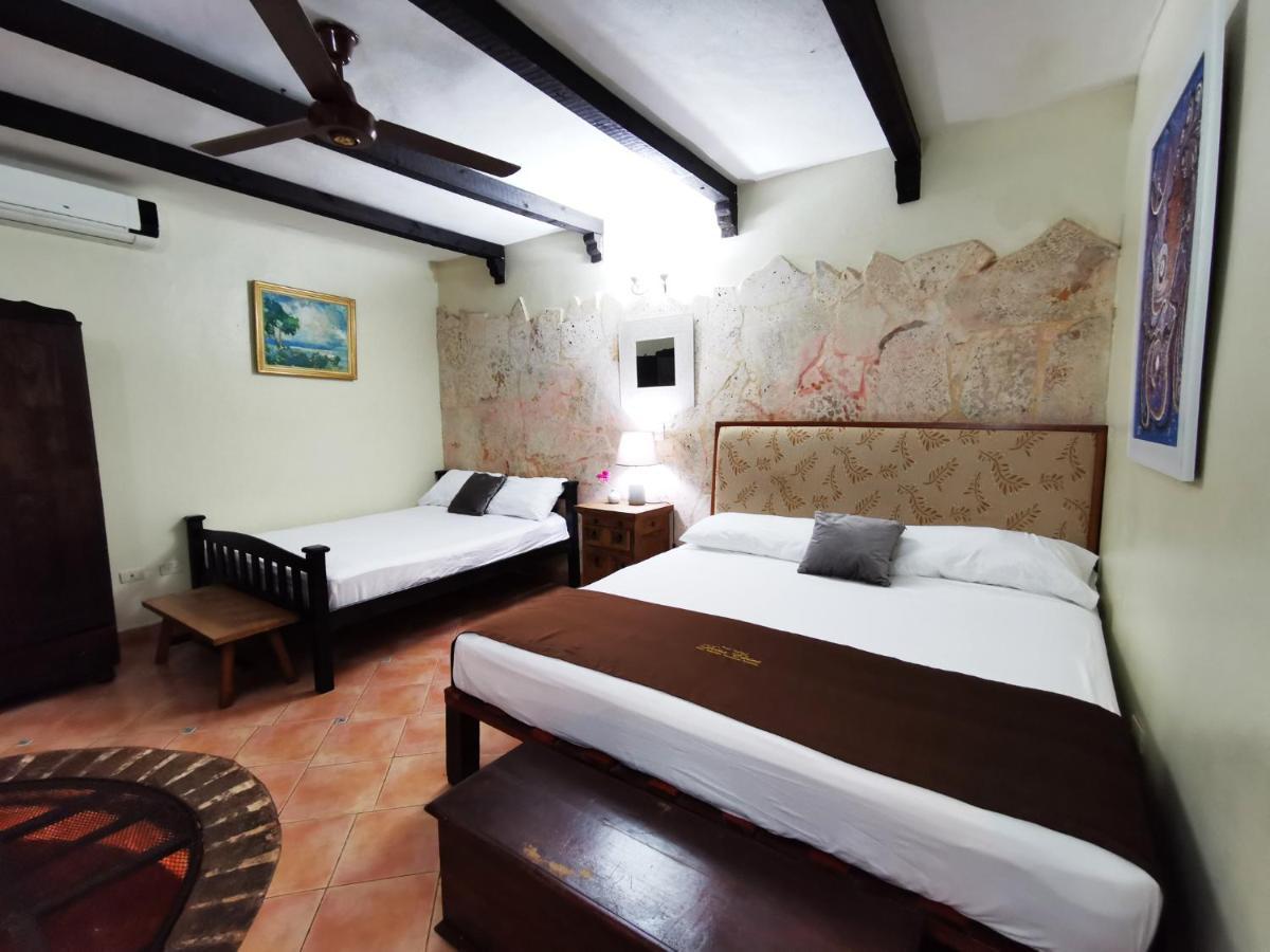 聖多明哥 Mansion Colonial Dona Elvina酒店 外观 照片